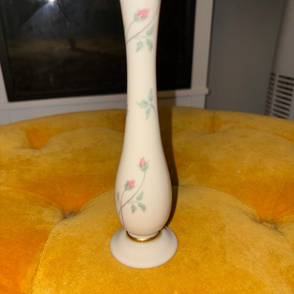 Vintage Lenox Rose Manor Bud Vase Pink Roses Gold Trim 8” USA